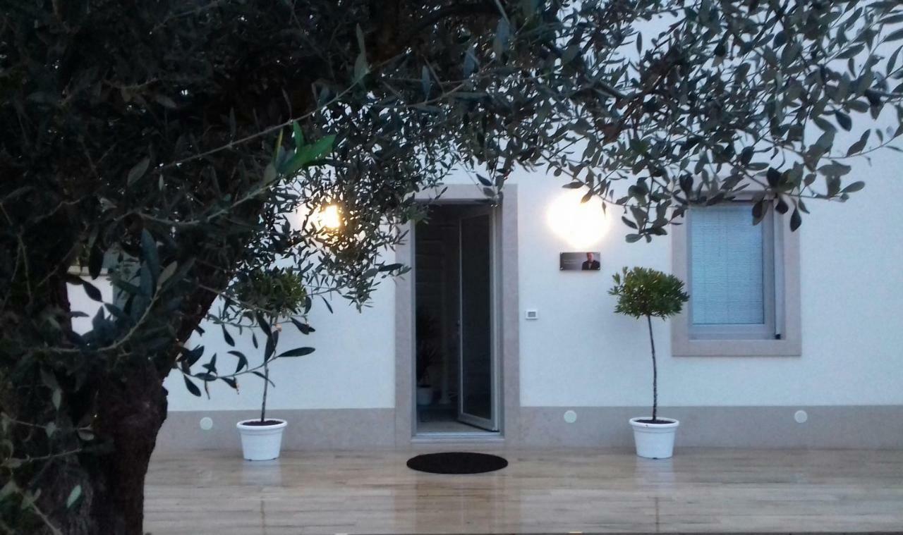 Dal Signor Wolf Bed & Breakfast Pezze Di Greco Ngoại thất bức ảnh