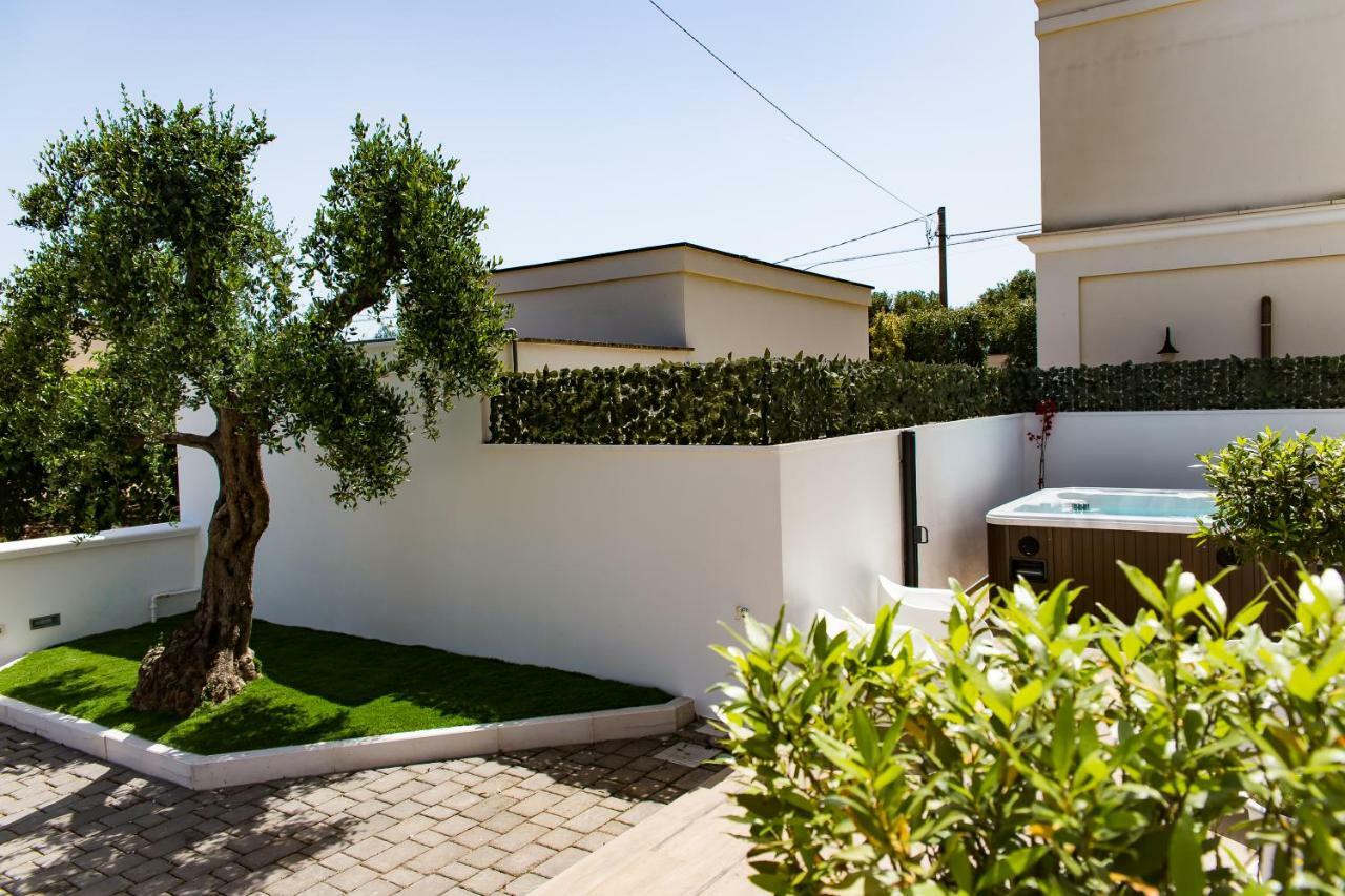 Dal Signor Wolf Bed & Breakfast Pezze Di Greco Ngoại thất bức ảnh